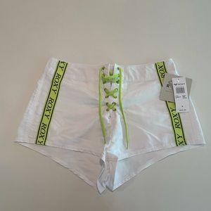 Roxy Kelia Moniz X Hailey Beiber M short